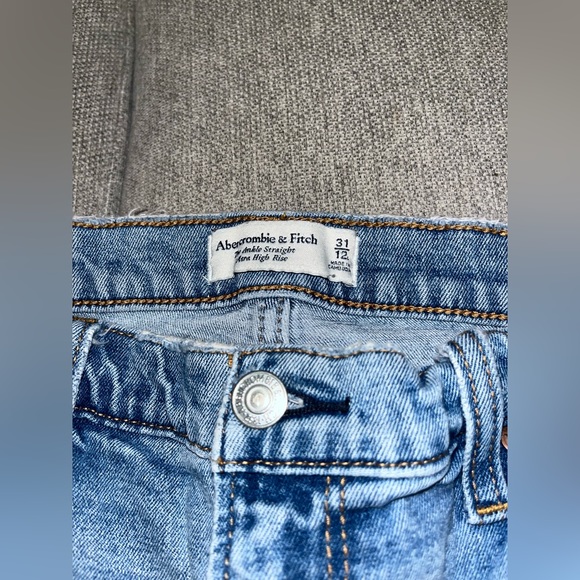 Abercrombie Ankle Straight High Rise - Picture 2 of 4